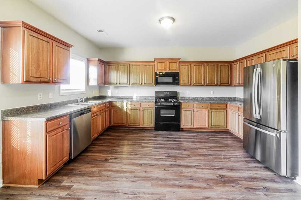 237 Summergate Ln - Photo 7 of 17