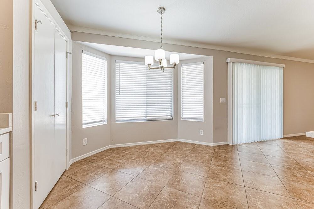 986 S Wanda Dr - Photo 7 of 19