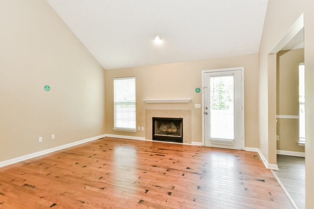 7320 Horn Tavern Ct - Photo 5 of 19