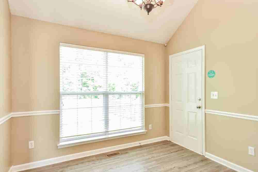 7320 Horn Tavern Ct - Photo 7 of 19