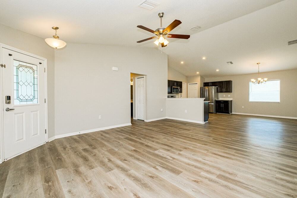 6724 Bayston Hill Pl - Photo 3 of 16