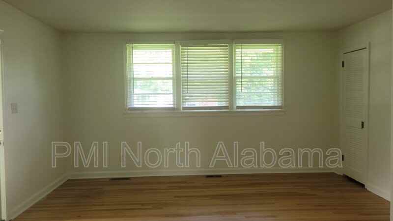 2114 Bide A Wee Dr Ne - Photo 3 of 14