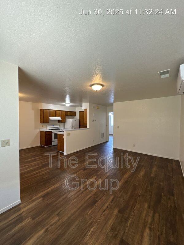 703 E Noble #14 - Photo 2 of 24