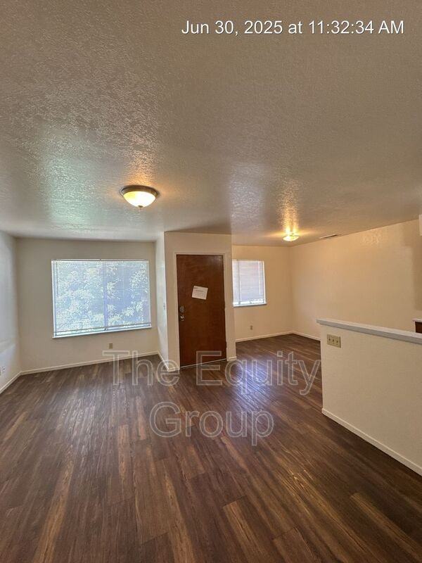 703 E Noble #14 - Photo 3 of 24