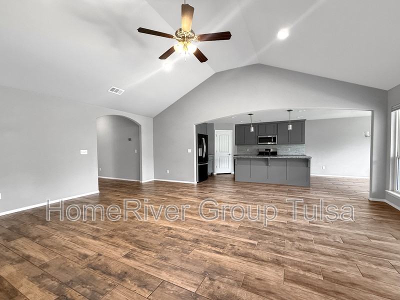 10213 S 233rd East Pl - Photo 3 of 20