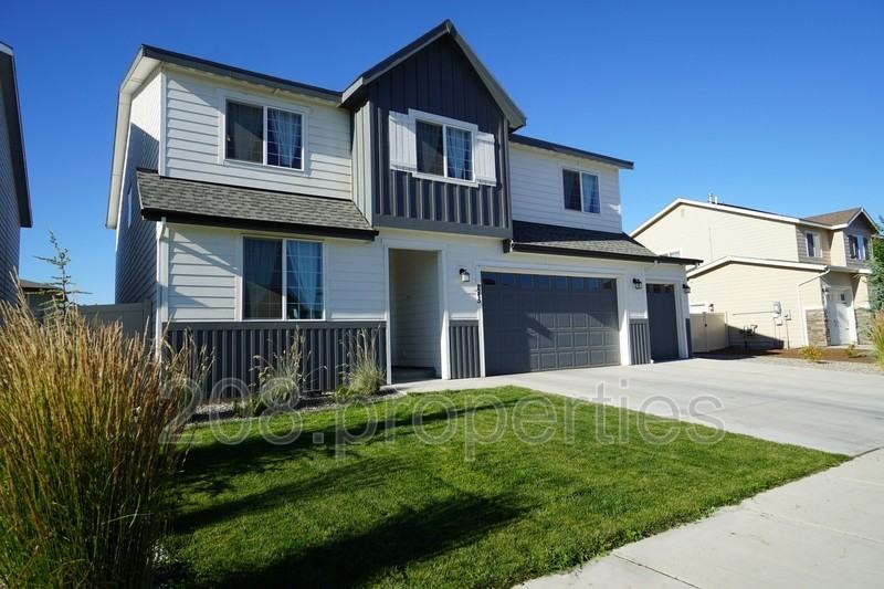 245 E Caldera St - Photo 3 of 50