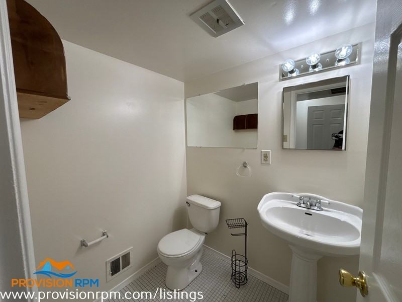 5138 Clacton Ave - Photo 4 of 25