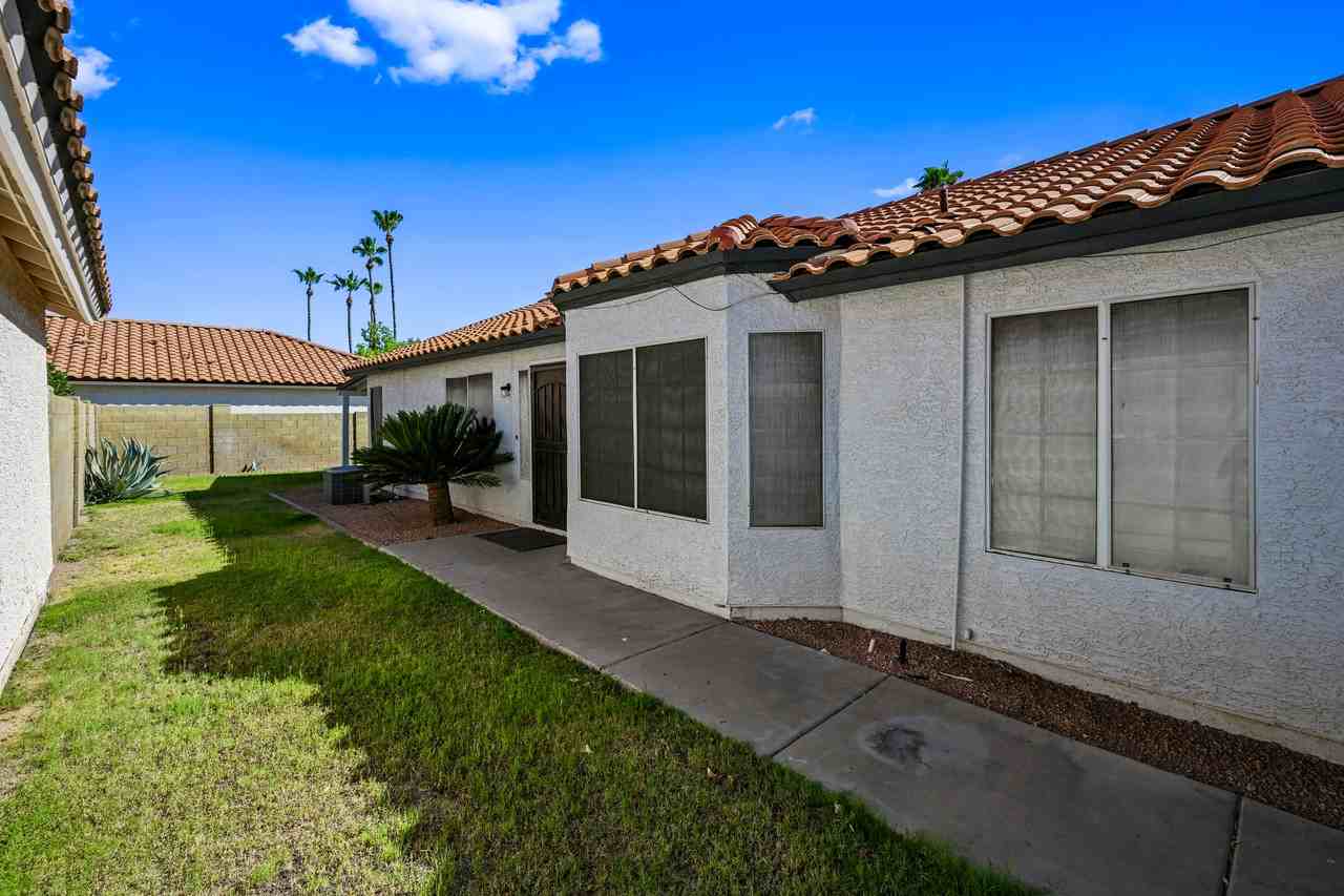 5449 East Fairfield Street - Photo 2 of 24