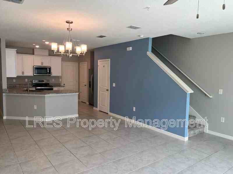 2271 Hollyberry Way - Photo 3 of 19