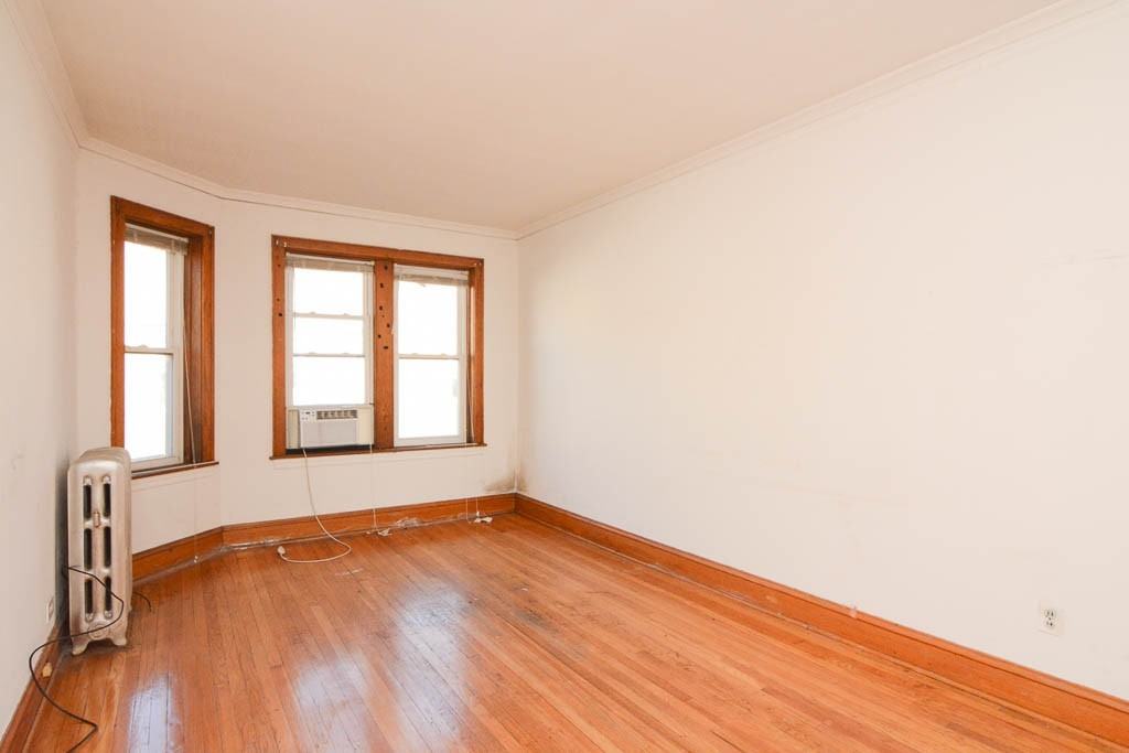 4826 W Addison St #2S - Photo 7 of 19