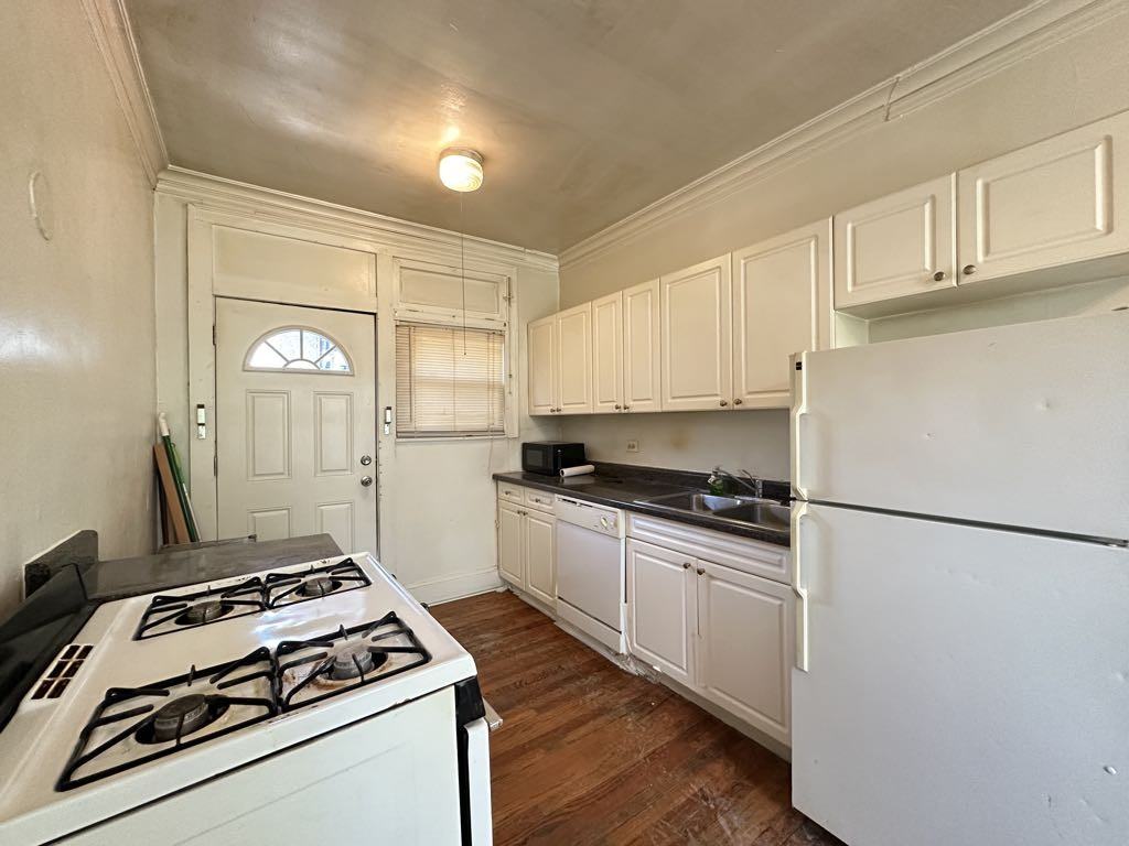 4830 W Addison St #2S - Photo 2 of 21