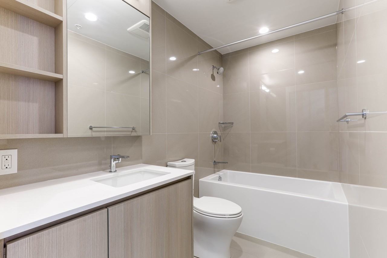 618 Carnarvon Street #90X - Photo 3 of 20