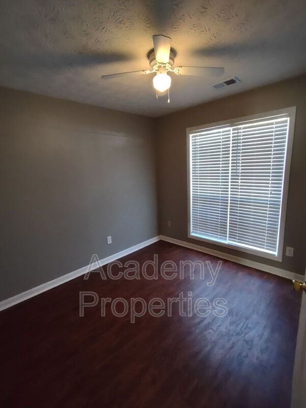 4926 Lighthouse Pointe - Photo 7 of 8