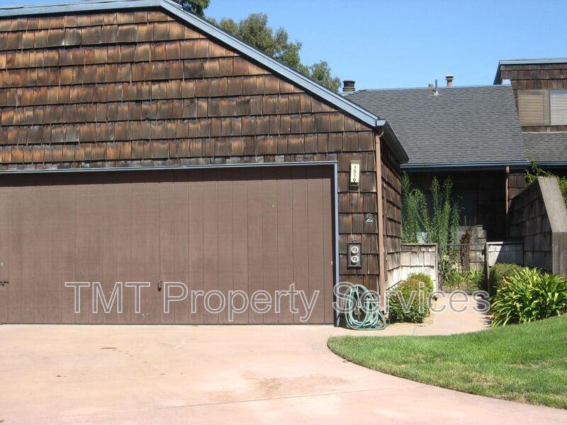 1516 Oakridge Park Rd - Photo 2 of 9