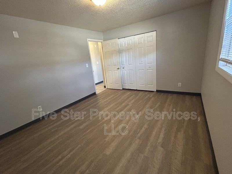 110 W Lake Shore Dr #34 - Photo 7 of 20