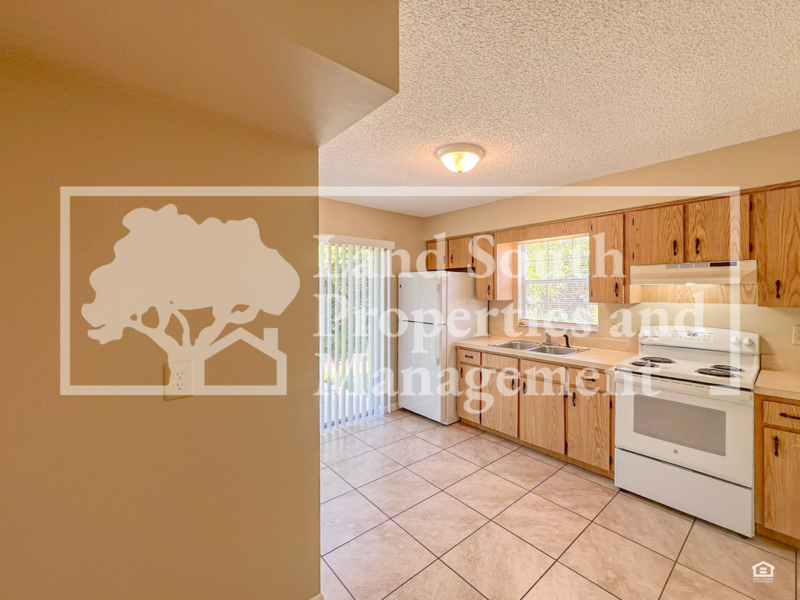 5827 Charlton Dr #5825-5827 - Photo 6 of 15