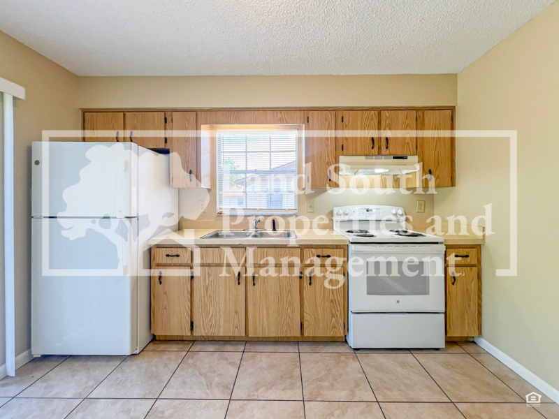 5827 Charlton Dr #5825-5827 - Photo 7 of 15