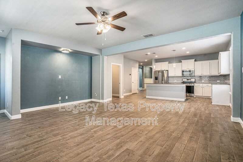 1912 Albany Ln - Photo 5 of 17