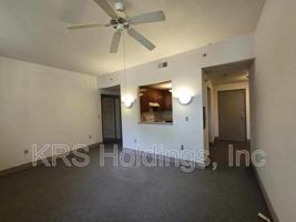 featured image of 633 W Washington St #2