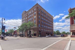featured image of 104 S Main St
