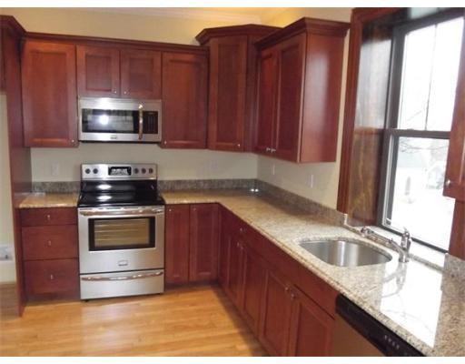 Moore Street Apartments - Photo 2 of 47