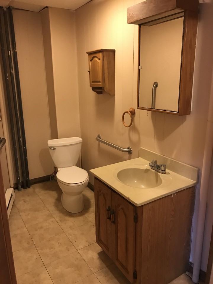 3 East Main St, Webster, MA 01570 - Photo 2 of 9