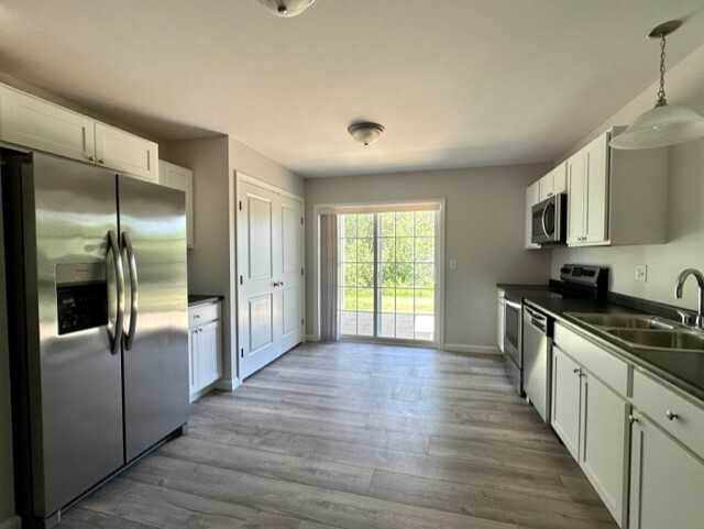 10 Maxton Drive - Photo 3 of 12