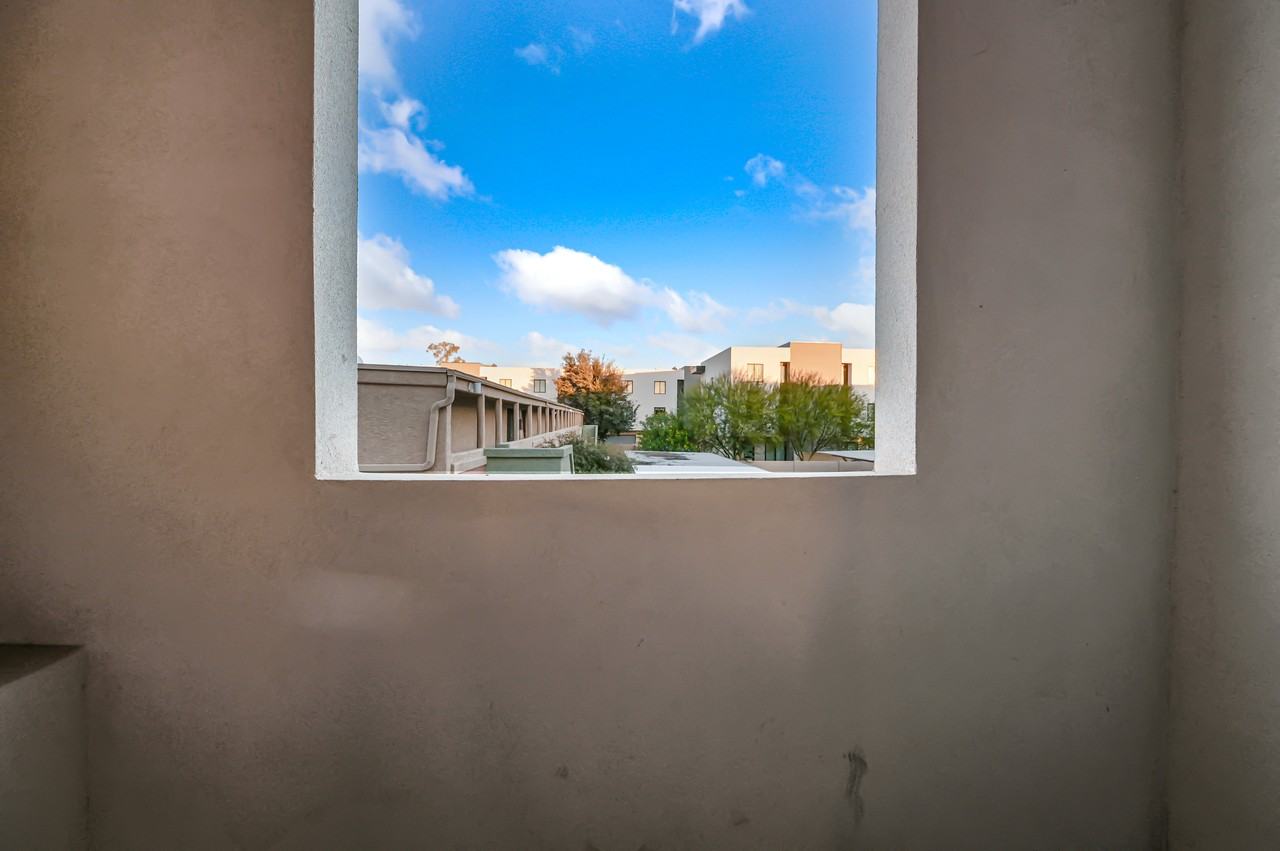 1023 West 5th Street #1024 - Photo 4 of 24