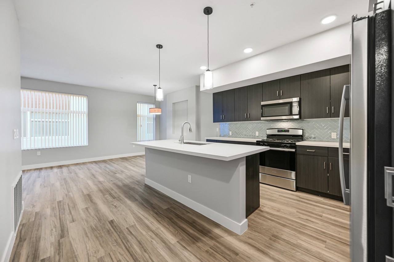 1023 West 5th Street #1024 - Photo 7 of 24