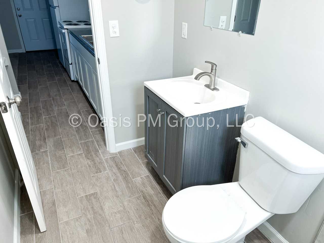180 North Sylvan Avenue - Photo 2 of 13