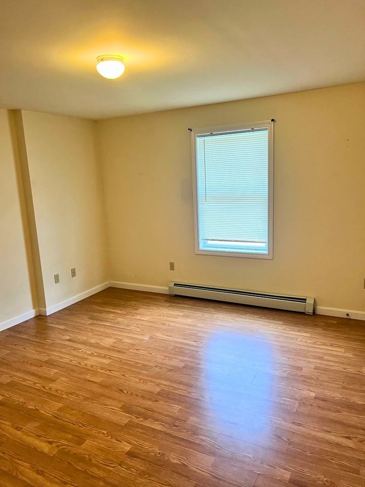 12 Colby Way - Photo 4 of 15