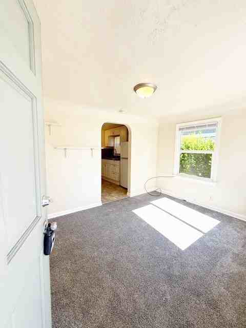 328 South Lafayette Avenue - Photo 3 of 17