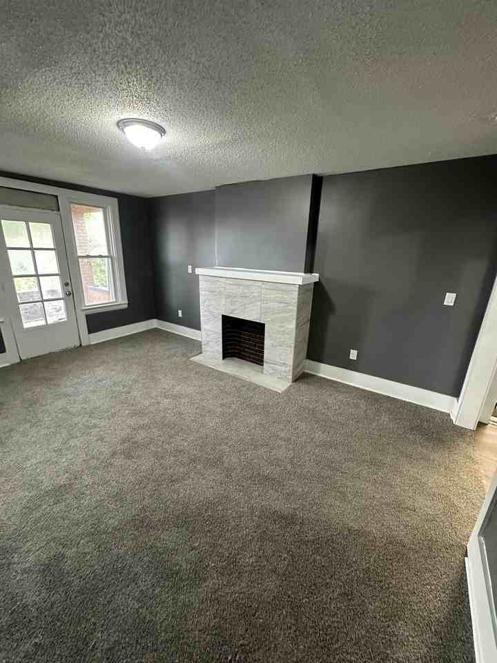 835 East Buchtel Avenue - Photo 3 of 13