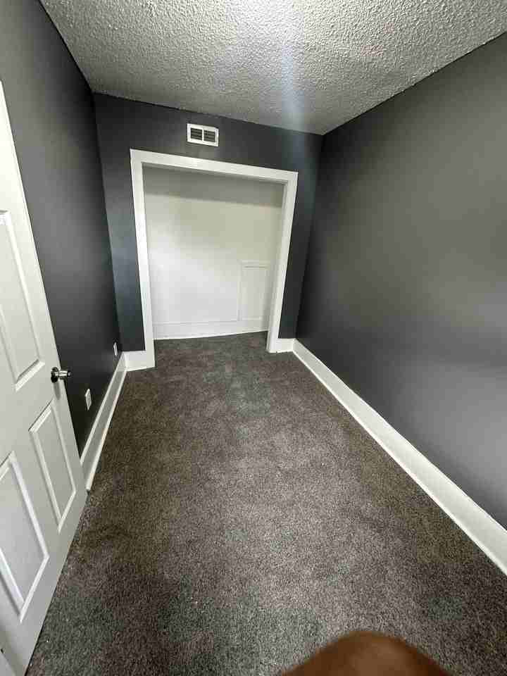 835 East Buchtel Avenue - Photo 4 of 13