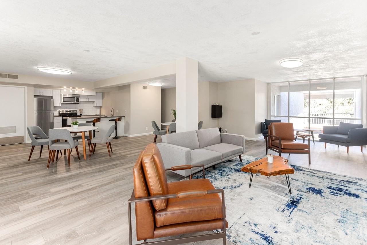 Metro at Downtown Mesa/ 123 North Robson - Photo 2 of 50