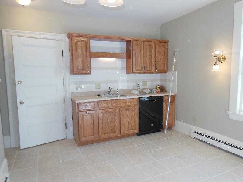 Broadway #22 - Photo 2 of 3