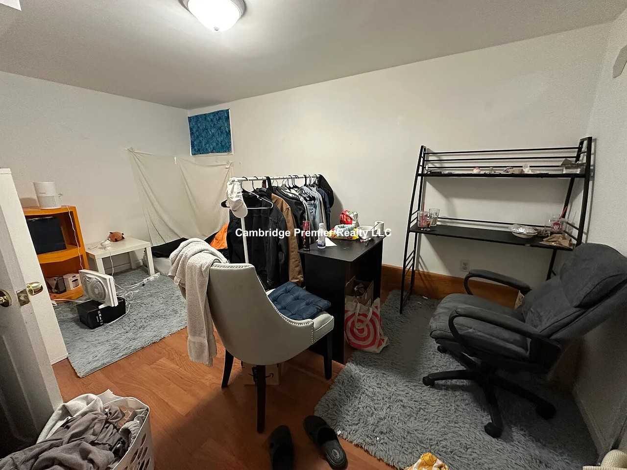 Linden St - Photo 3 of 14