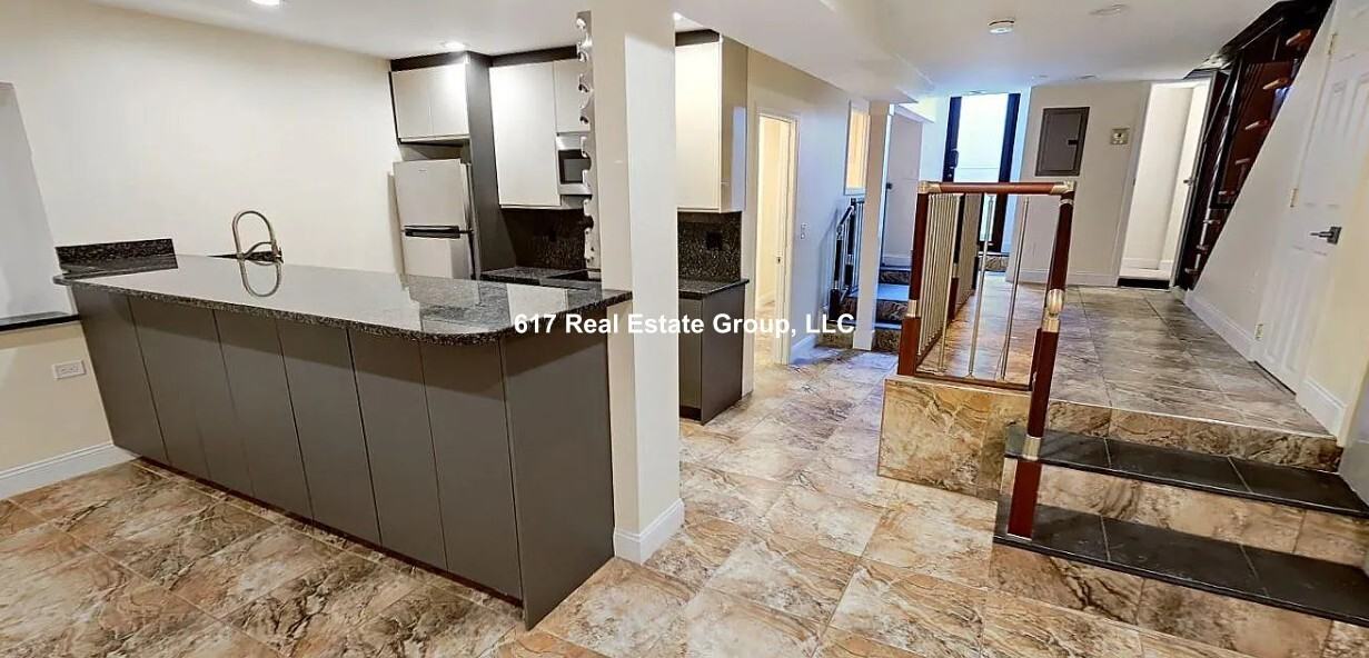 25 Saint Marys Ct #3 - Photo 2 of 6