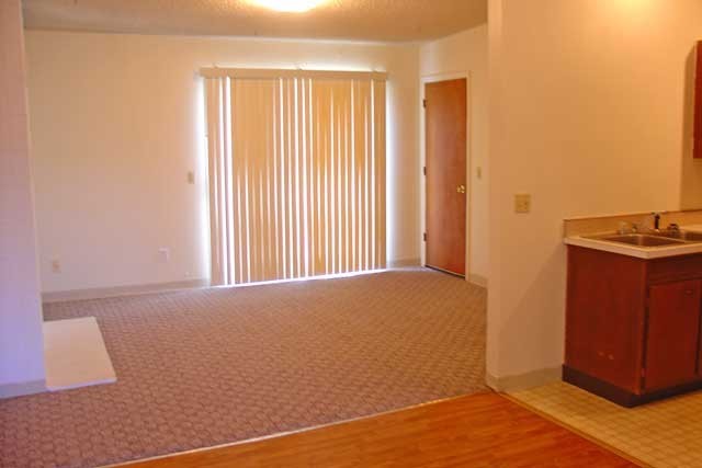 3302 Winchell Ln - Photo 6 of 10