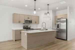 featured image of 4623 King Ave W