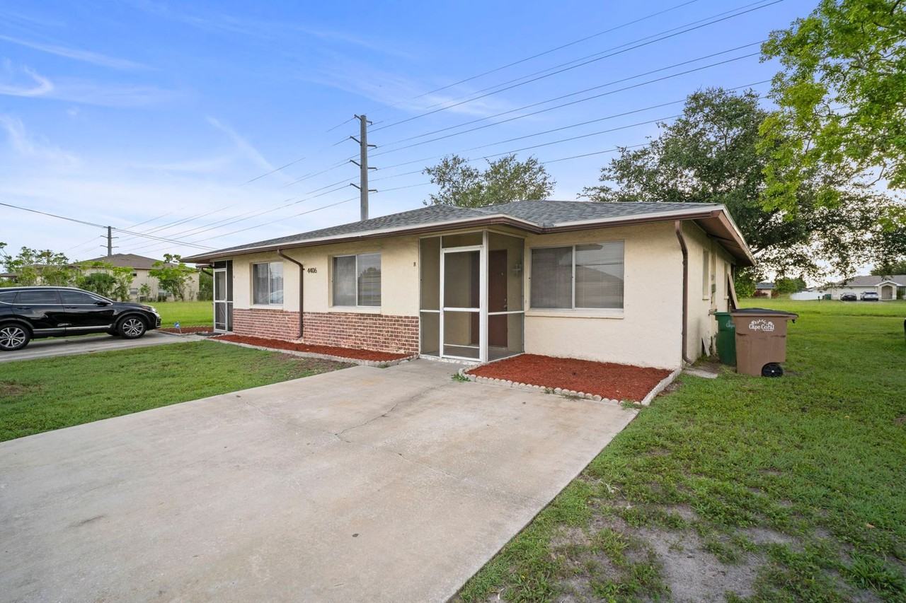 4406 Santa Barbara Blvd #B - Photo 2 of 27