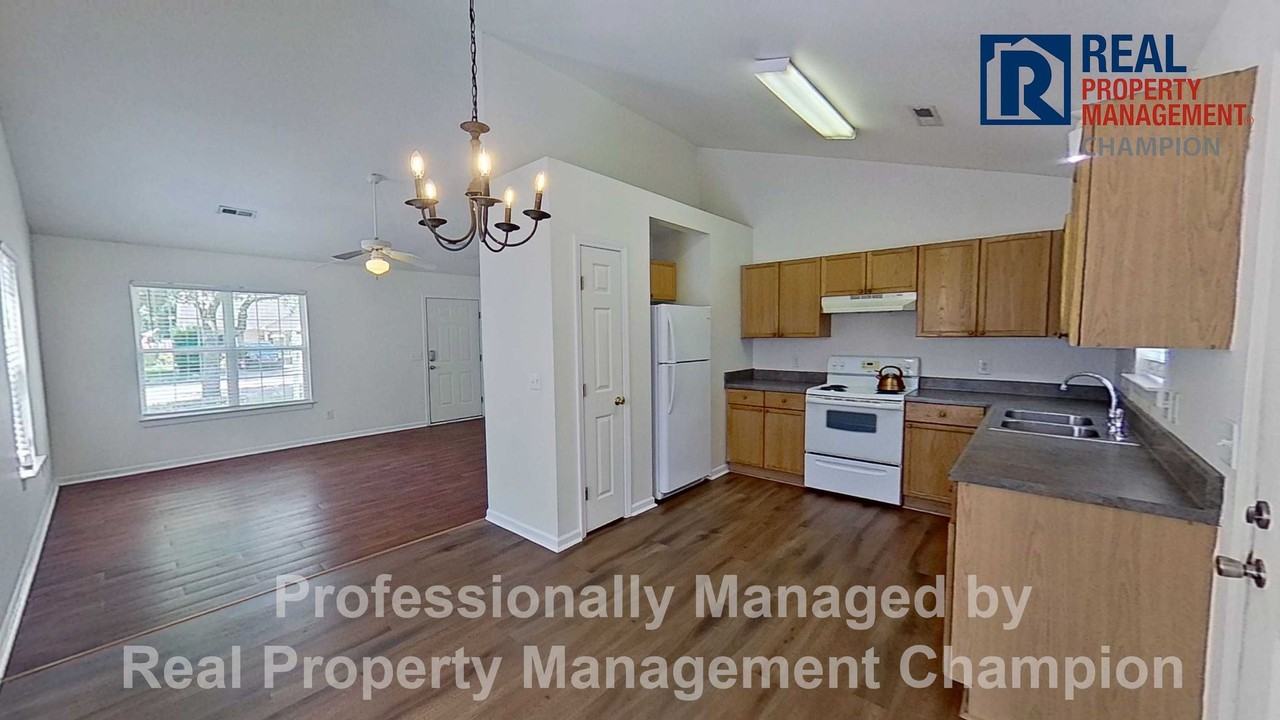 4228 Sunglow Dr - Photo 6 of 20