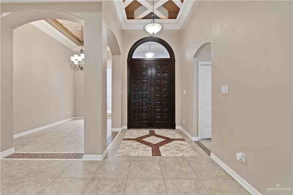 2019 Chippewa Ave - Photo 4 of 18