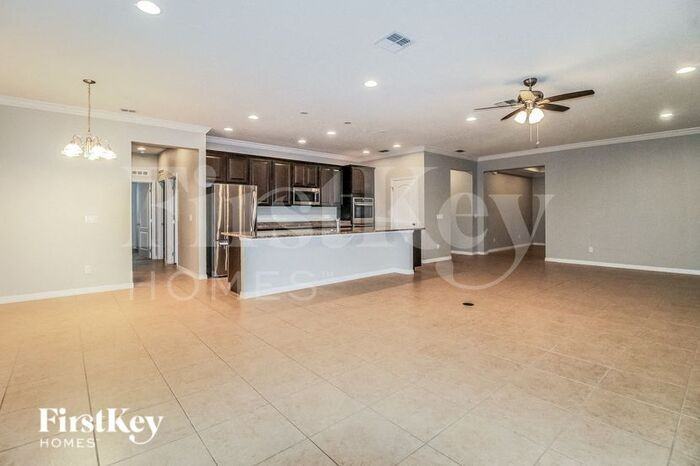 23545 Shallow Ave - Photo 2 of 7