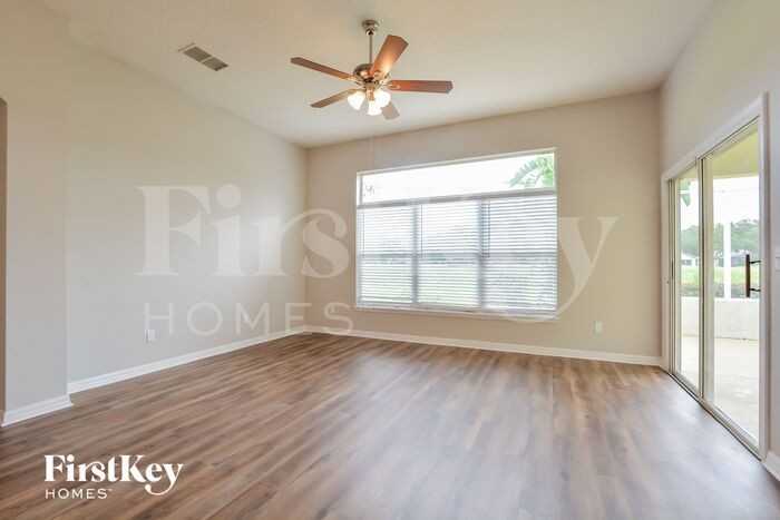 6017 Spring Creek Ct - Photo 3 of 15