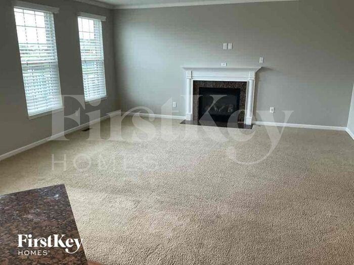 9439 Tebbs Ct - Photo 2 of 12