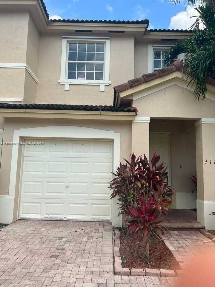 4113 Ne 24th Dr #4113 - Photo 2 of 10