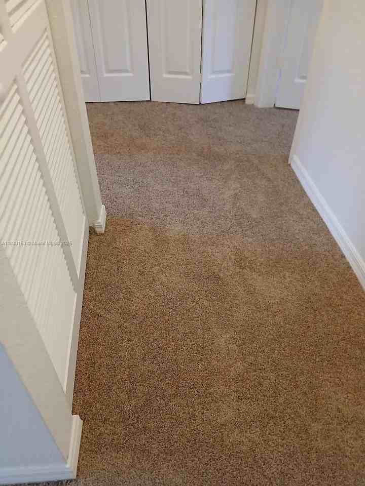 1909 Southwest 60th Avenue #1909 - Photo 5 of 19