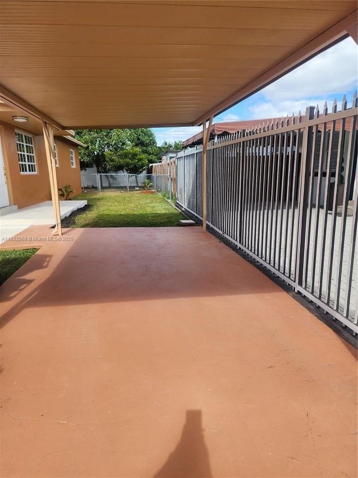 4447 Nw 169th Ter - Photo 7 of 19