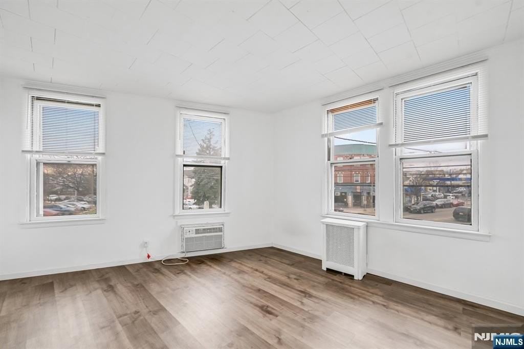 41 Bloomfield Avenue - Photo 7 of 18